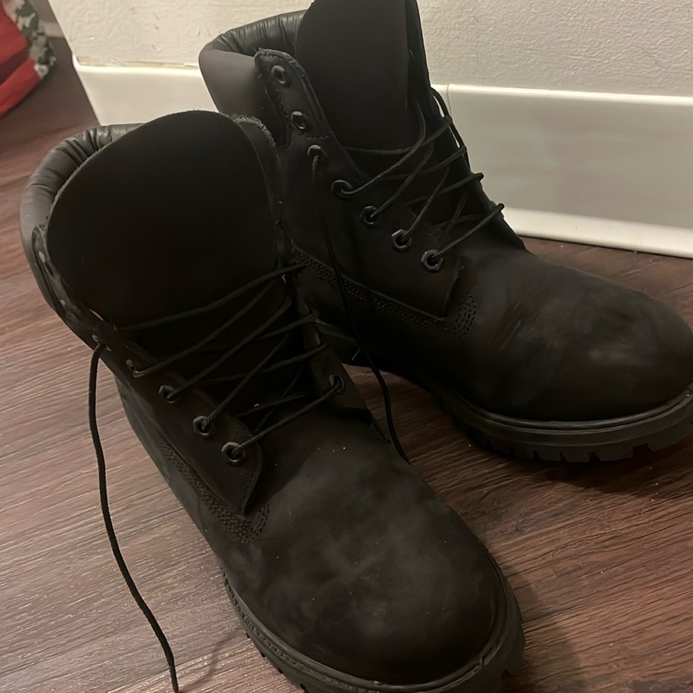 Men’s Timberland Suede Nubuck , Like New size 9.5